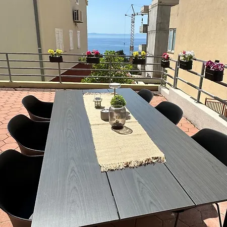 Apartment Ana *